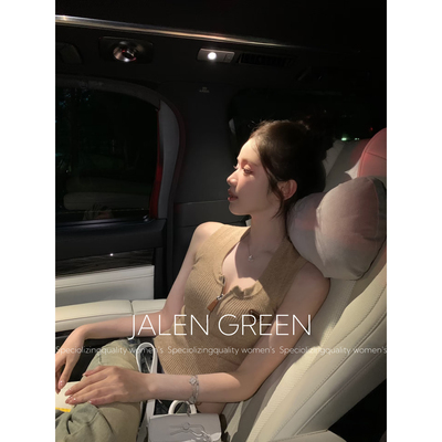JALEN GREEN/优雅自带滤镜！26ss拉链款金属三角标针织背心上衣女