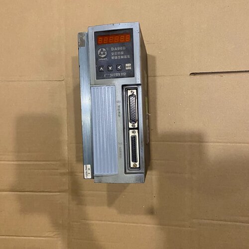 广数DA98B-10伺服驱动器，有2只，实物图，功能包好，包