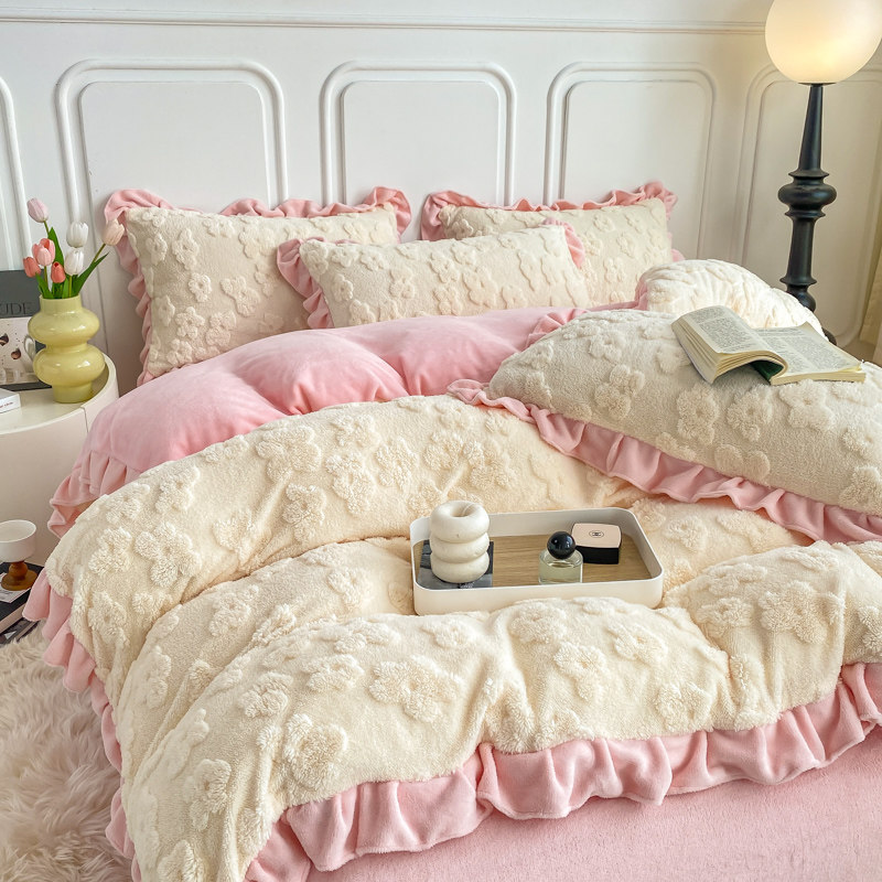 WINTER THICKENED TAAFFEA THREE-DIMENSIONAL FOUR-PIECE SET OF MILK VELVET DOUBLE-SIDED VELVET FLANNEL QUICK WARM QUILT COVER NAKED SLEEPING BABY VELVET