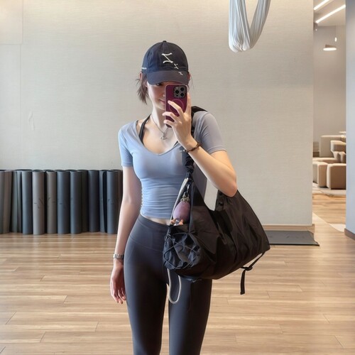 健身包女生瑜伽包运动托特包干湿分离游泳包大容量斜挎休闲包