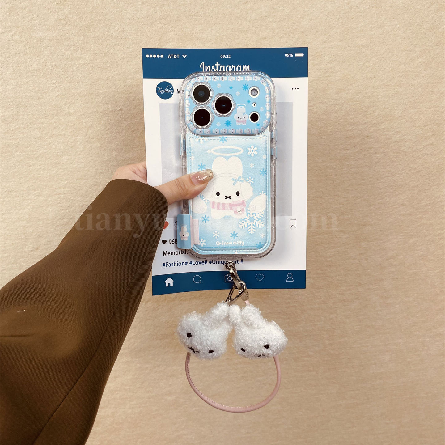 iphone系列冬日天使小白兔手机壳