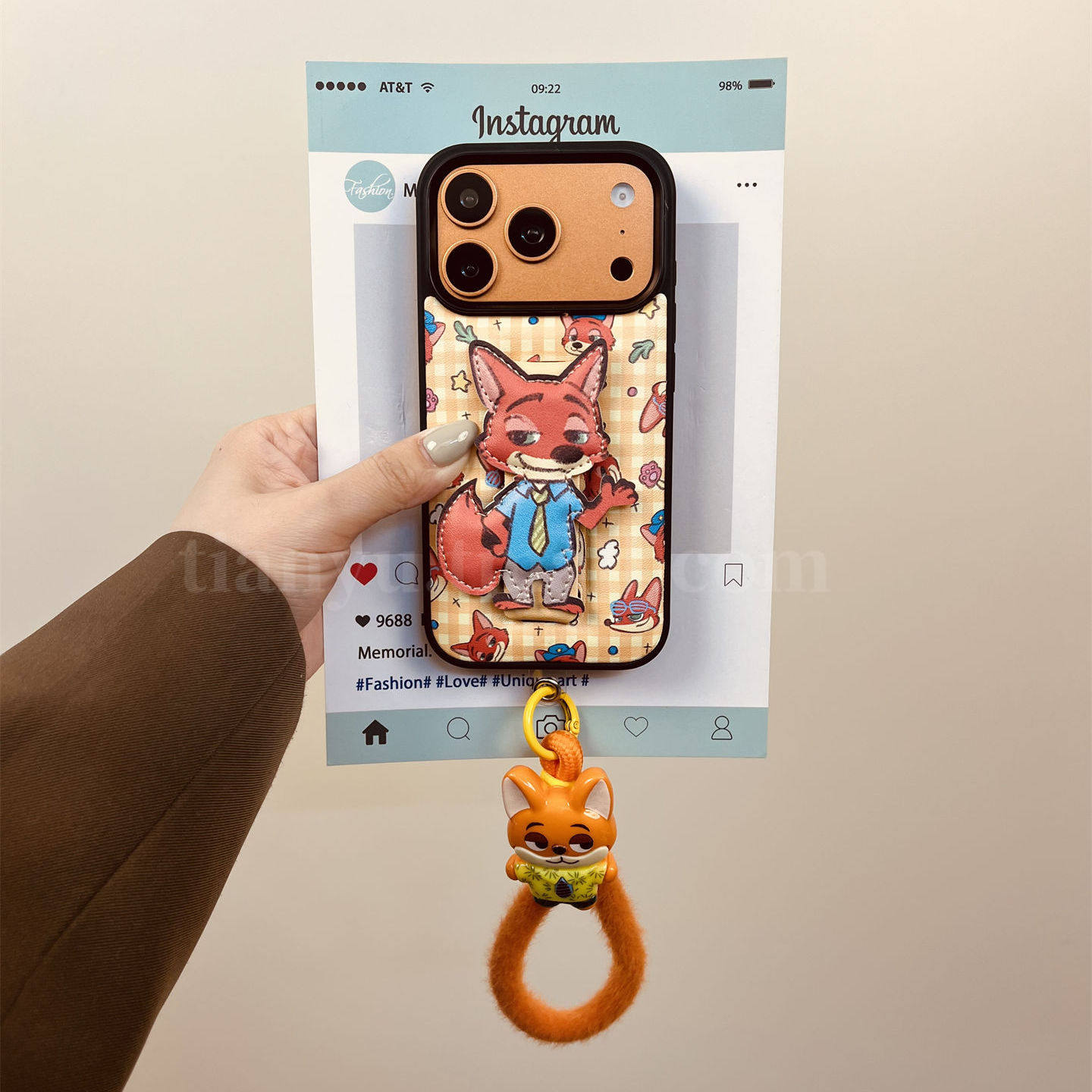 恬妤 可爱卡通狐狸折叠手腕带适用于苹果17pro手机壳iphone16毛绒挂绳14promax皮质15趣味16pro保护套17情侣,3C数码配件,手机保护套/壳,淘宝优惠券,粉丝福利购,淘宝优惠卷