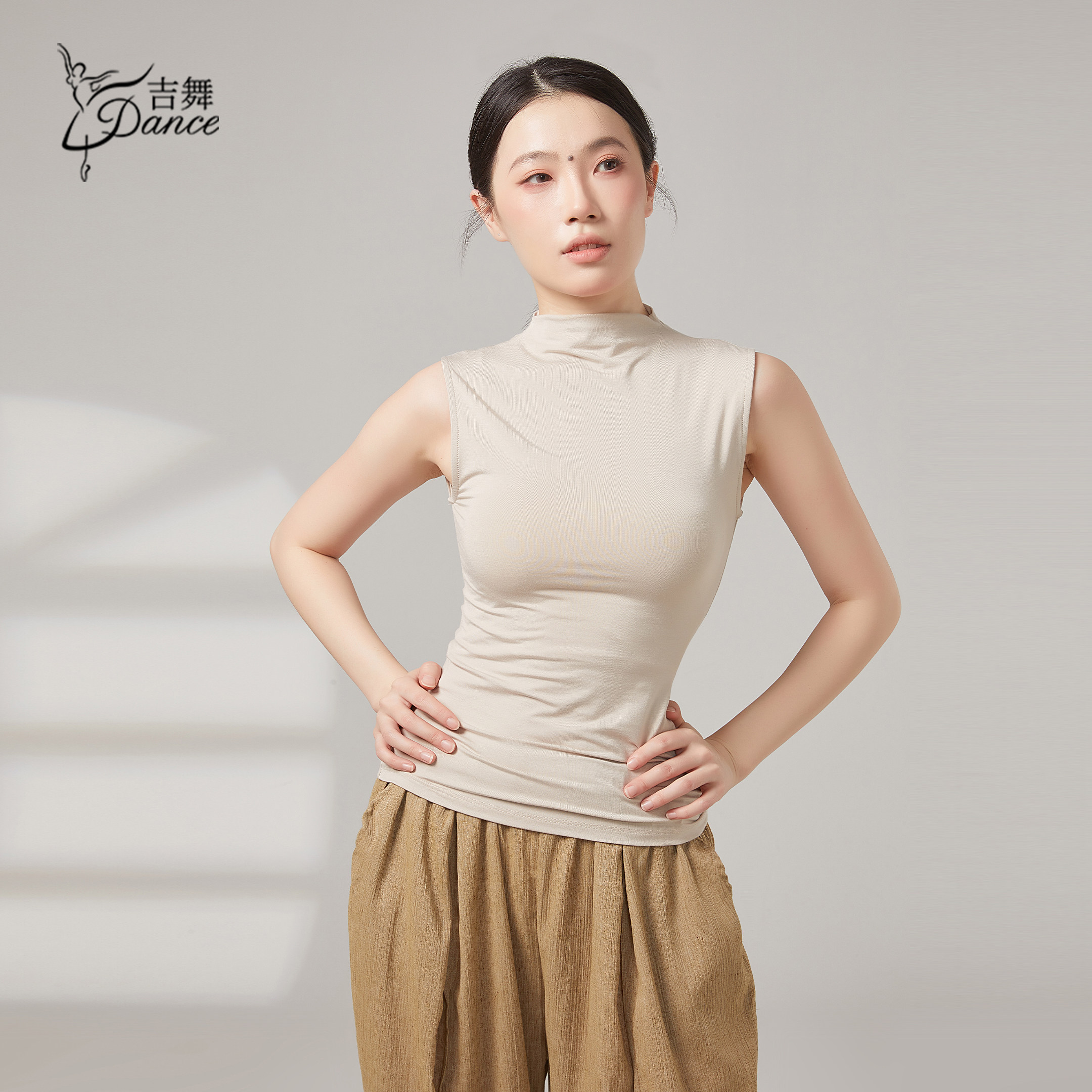 现代舞短袖背心日常可穿图片