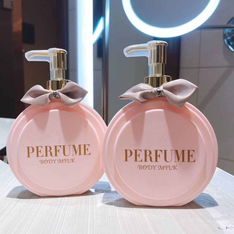 身体乳女夏天清爽不油腻(什么身体乳滋润不油腻适合冬天用)