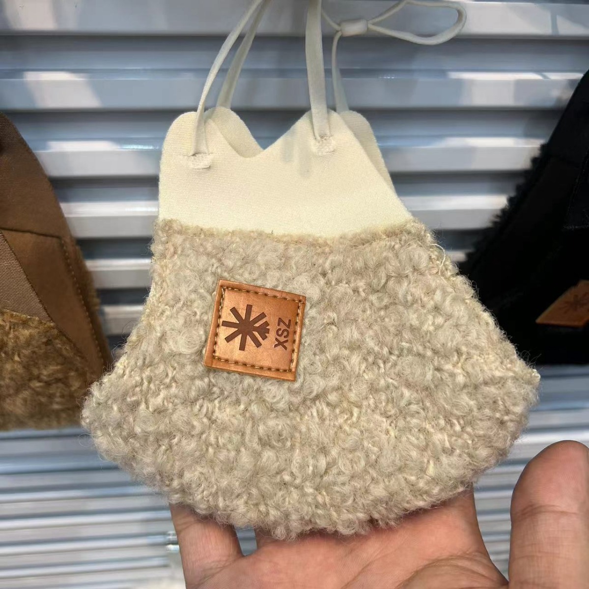 冬季高颜值加厚防风防寒蓄热升温可水洗泰迪绒3D立体保暖口罩