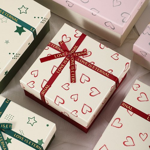 新款精致礼物盒高级感伴手礼盒节日送女生礼品盒生日天地盖包装盒