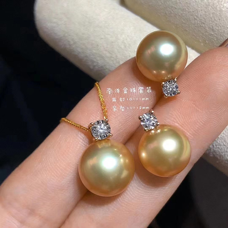 王妃款南洋金珠正圆极细微瑕滑皮极强光几乎无暇18K金镶嵌3分钻.