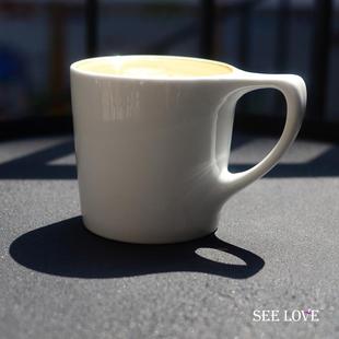 上新品 CUPSHOUSE知识分子猫耳朵平杯手 陶瓷拿铁马克咖啡杯325ml