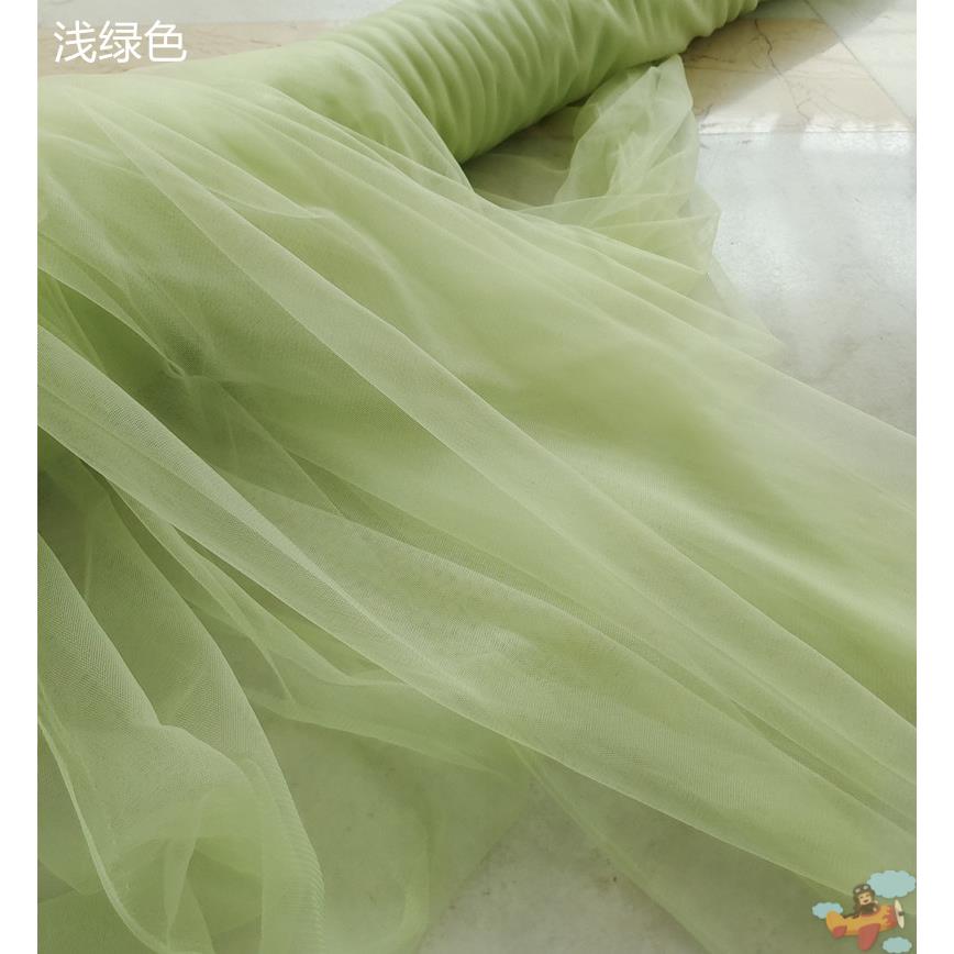 现货速发牛油果绿草绿色网纱布料纱幔加密柔软婚纱礼服裙衣服面料