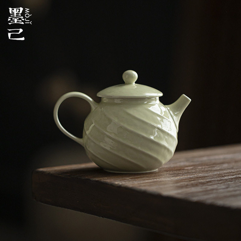 墨己仿宋绿釉螺旋纹茶壶功夫茶具陶瓷手执壶球孔过滤设计感泡茶壶