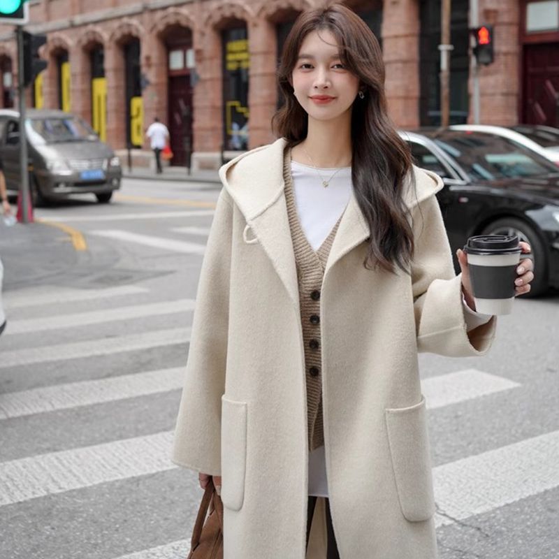 英伦时尚呢子大衣女中长款2025新款秋冬季高级感连帽羊毛呢子外套