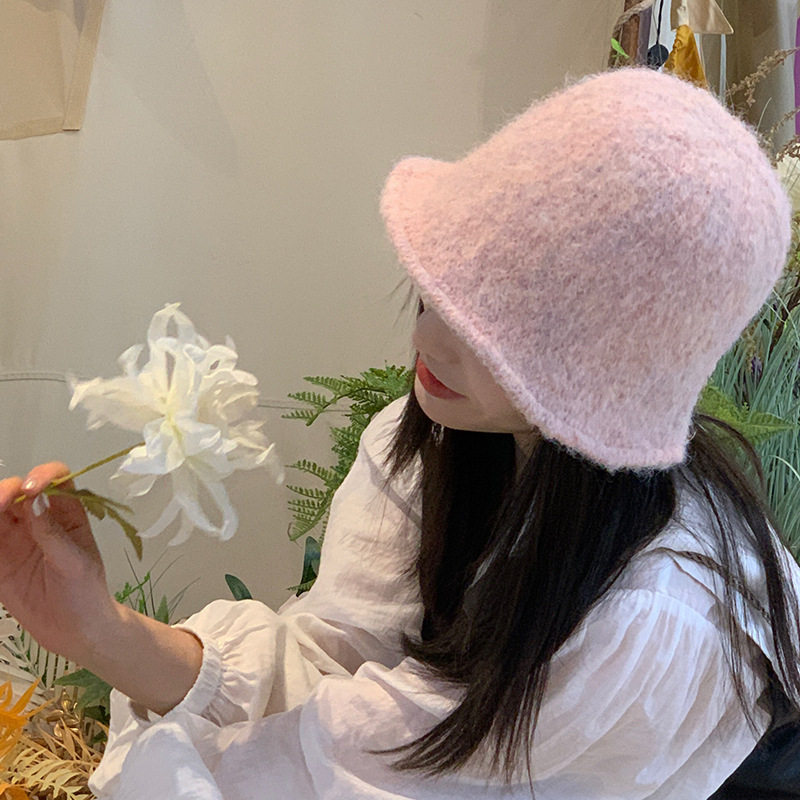 粉色荷叶小卷边毛绒水桶帽秋冬款显脸小渔夫帽保暖涤纶细绒毛女生