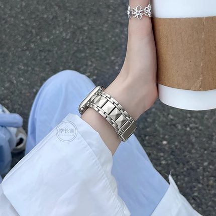 适用applewatchultra手表带s10高级感iwatchs9腕带11女款s8手表链iwatchse小众s7女式s6苹果手表链s5夏季金属