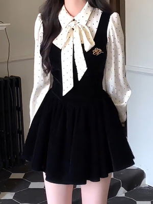 法式小香风假两件连衣裙女秋冬季内搭富家千金独特别致掐腰小黑裙