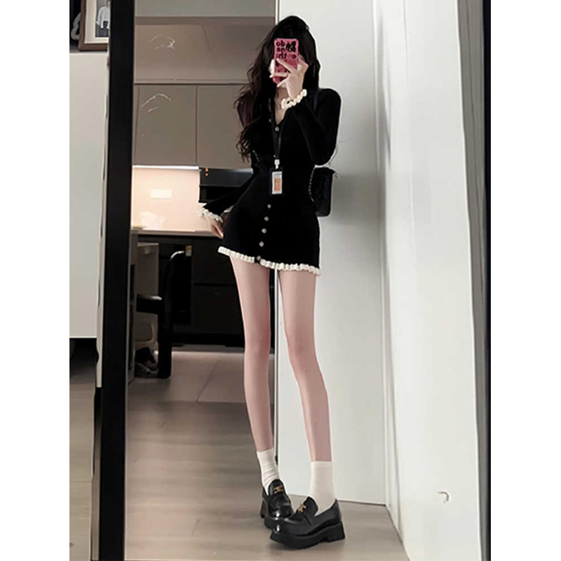 小个子香风针织连衣裙子女2024早秋季穿搭冬款内搭纯欲辣妹小黑裙