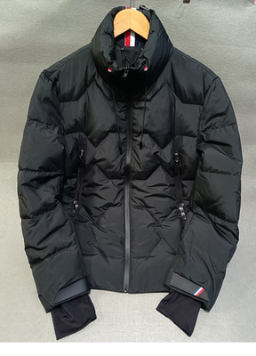 轻奢简约男生多口袋青年外穿立领短款羽绒服加厚流行黑色休闲外套