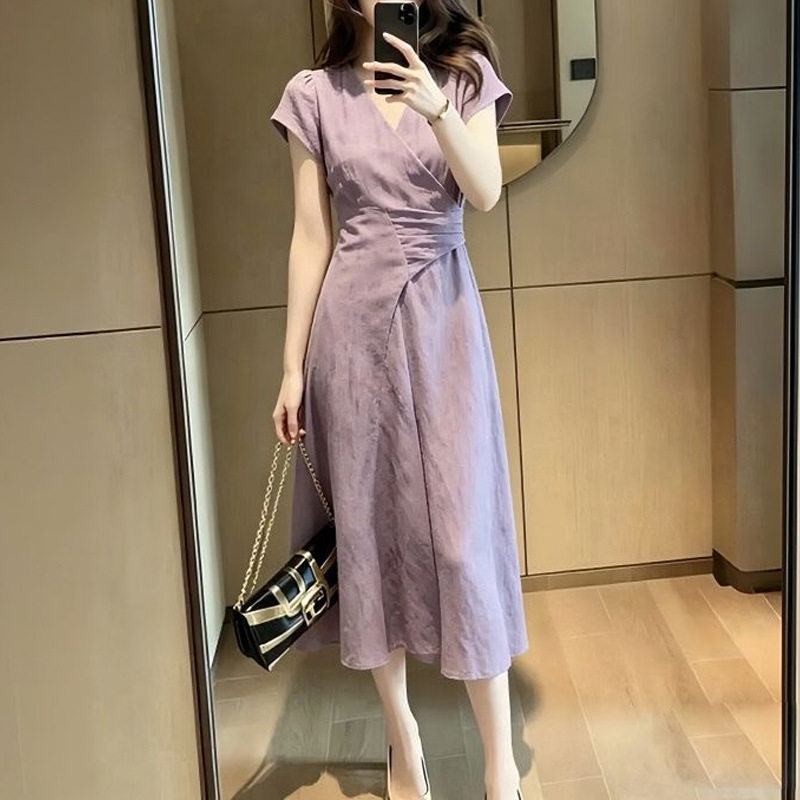 法式巨好看紫色v领连衣裙子女夏季2026新款特别漂亮掐腰显瘦长裙