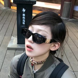 港风复古黑色墨镜女潮赵露思同款 高级感太阳眼镜防紫外线 2024新款