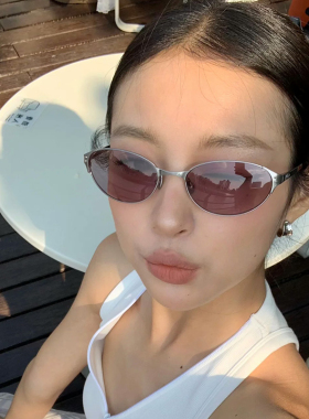 美式猫眼复古金属椭圆港风辣妹女潮墨镜高级网感方圆脸显瘦太阳镜