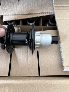 通轴久裕代工XDR塔基，用12速飞轮。全新无标