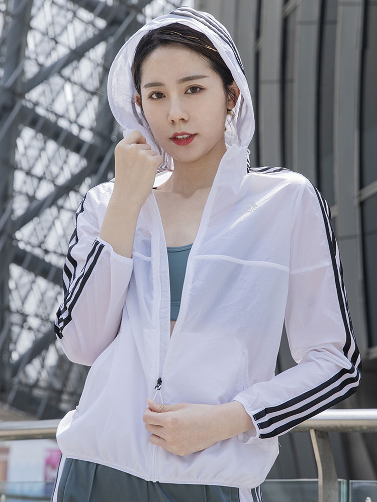 阿迪达斯官网旗舰外套女2023夏季新款运动服防晒皮肤衣夹克GQ0564