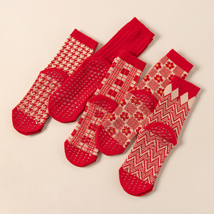 本命年幸运红瑜伽袜子防滑专业女普拉袜圆头中筒红色喜庆地板棉袜