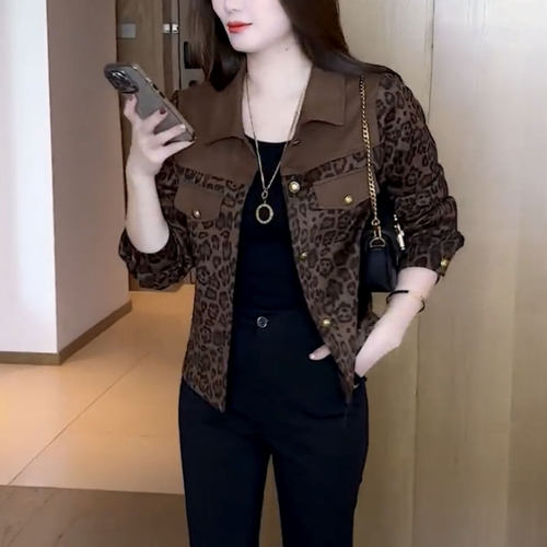 气质豹纹外套翻领长袖宽松妈妈装