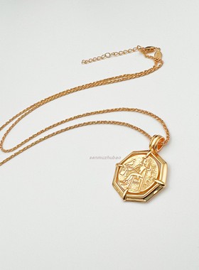 罗马金色硬币八角形浮雕吊坠项链