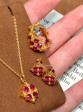 925纯银法式复古时尚红刚玉四叶花锆石吊坠项链耳钉戒指轻奢高级