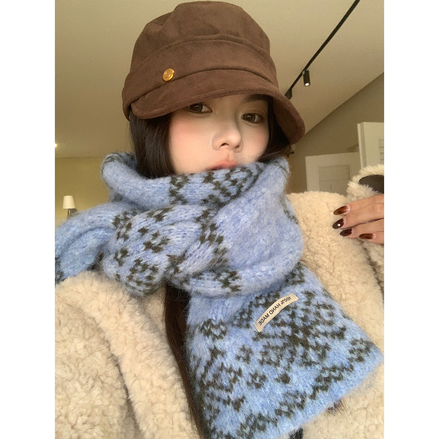 含羊毛蓝色冰岛提花针织围巾