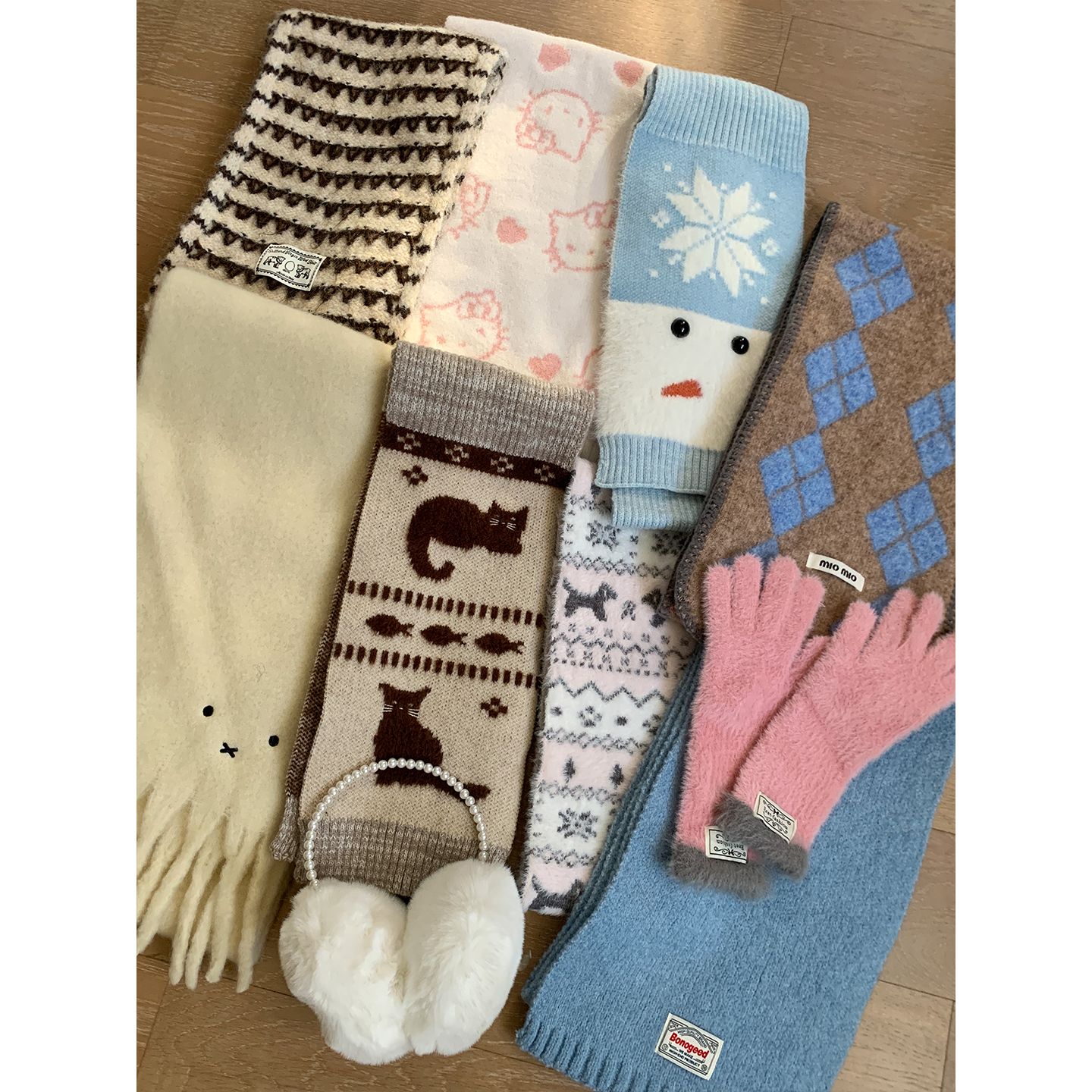 蓝色显白格子毛茸茸条纹针织围巾