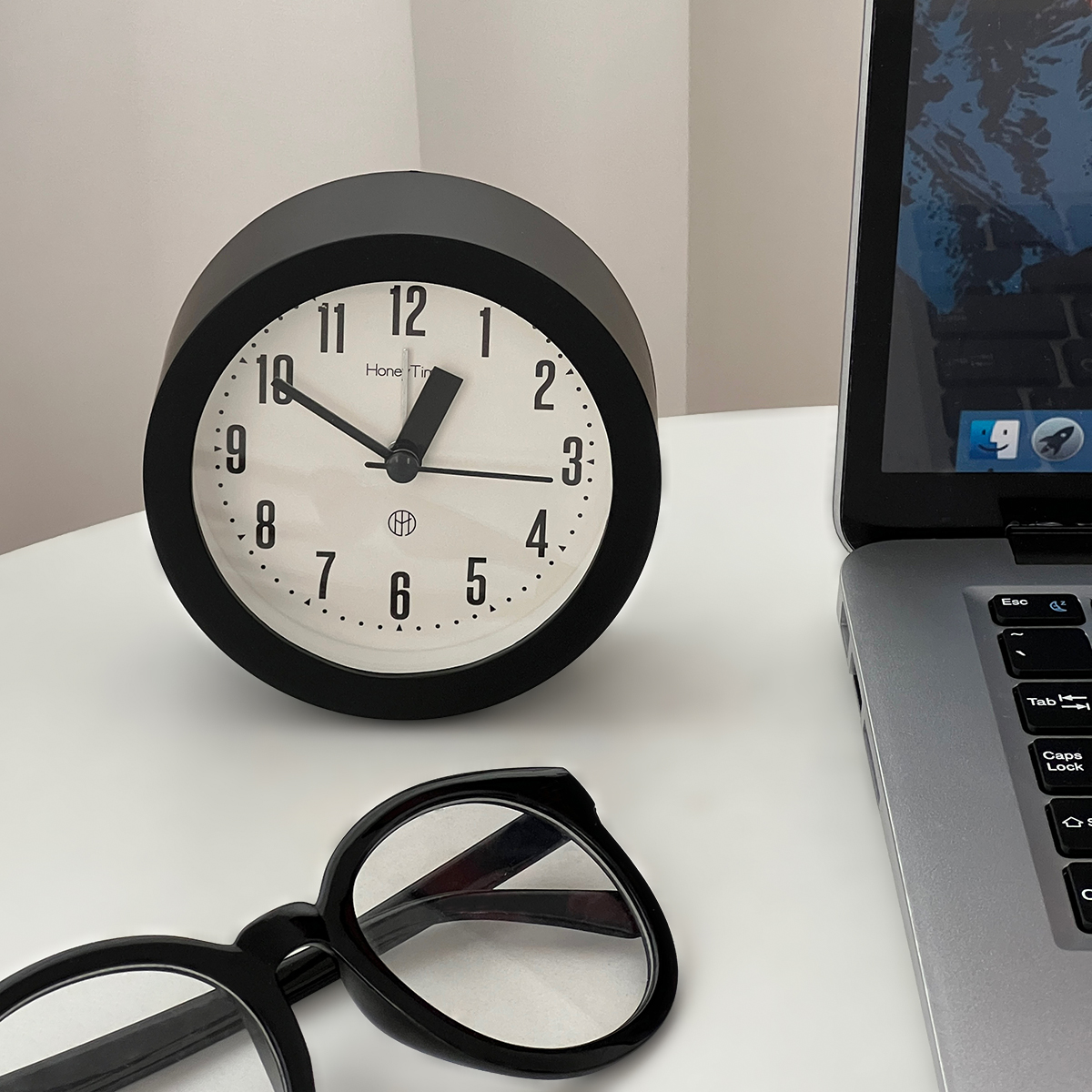 简约北欧风闹钟学生专用起床神器静音桌面时钟床头钟表儿童电子钟