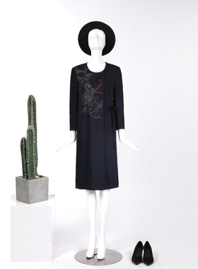 靓诺秋冬女士裙子气质红蓝白撞色印花大码中长打底连衣裙LL18152A