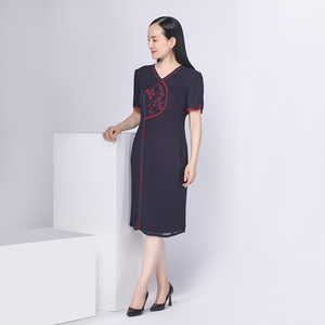 靓诺专柜正品新款连衣裙女士新中国风绣花气质显瘦连衣裙LL18278A