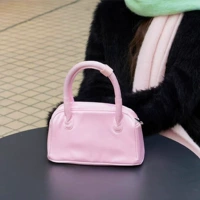 Розовая сумка для обеда с брендом