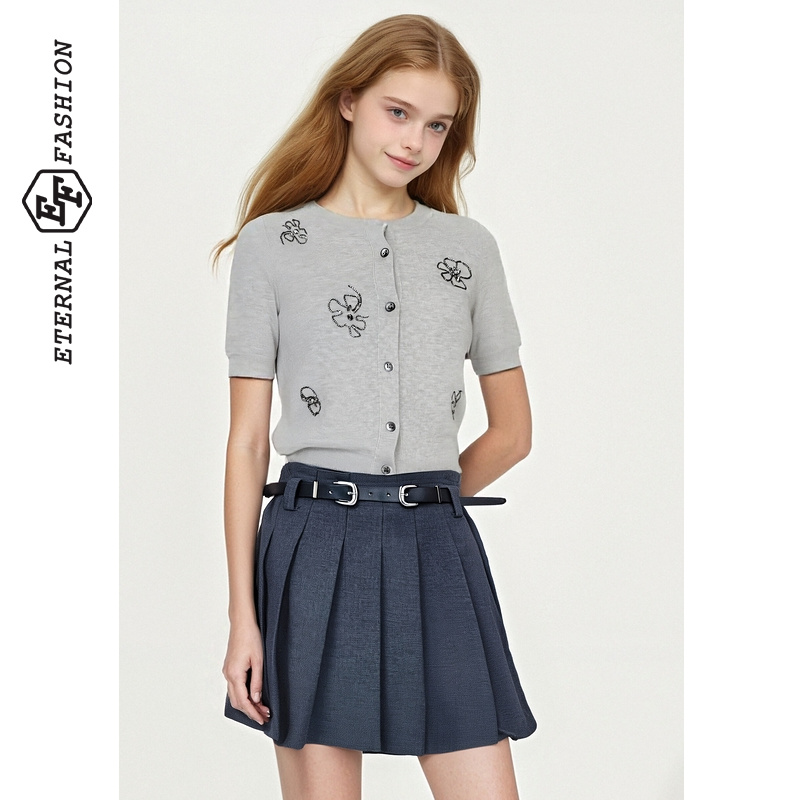 EF简约圆领时尚设计感针织衫2025秋冬新款单排扣气质显瘦毛衫