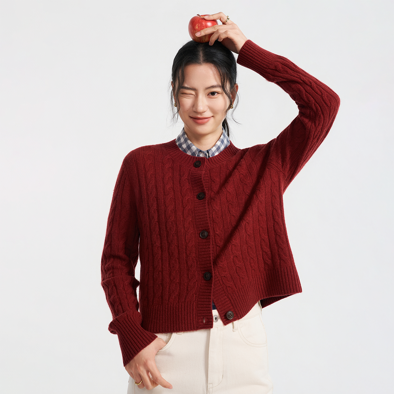 正肩圆领立体绞花针织开衫 美利奴绵羊毛牦牛绒混纺 多彩四色毛衣