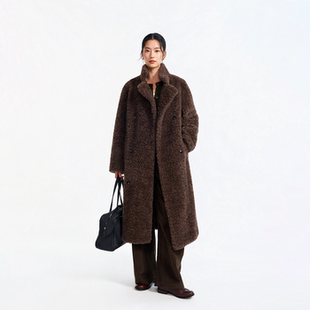 大翻领羊毛混纺颗粒绒长款大衣 绵羊毛绵密细腻 廓形泰迪熊外套