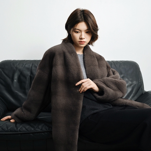 横排工艺宾霸里衬 弧形领 芬兰进口皇冠级天鹅绒无领水貂皮草 中款