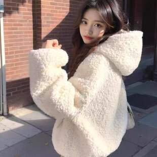 短款白色羊羔毛毛外套女秋冬季摇粒绒卫衣皮毛一体上衣连帽棉服厚