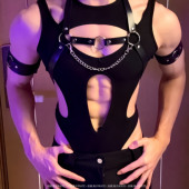 欧美男生模特主播同款 显瘦连体衣 漏肌肉健身黑色背心镂空拼接修身