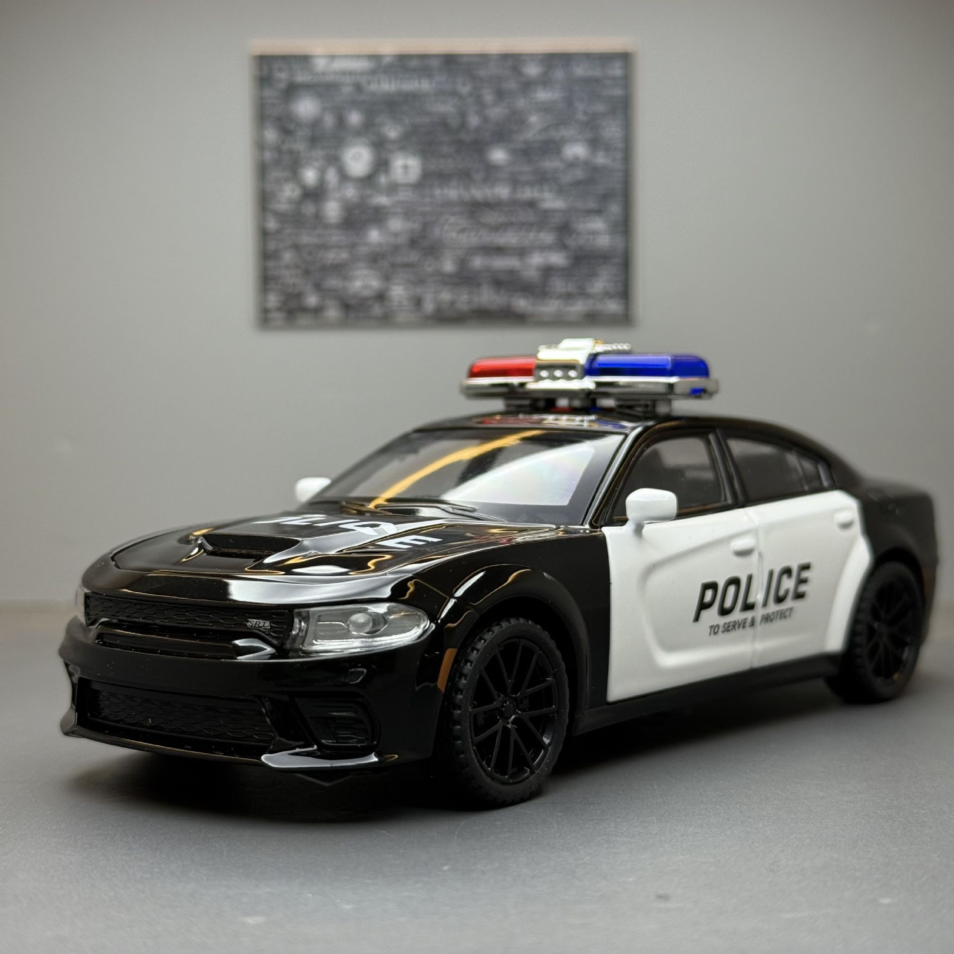 嘉业合金车模1:32战马警车带声光回力儿童玩具车音效模型摆件