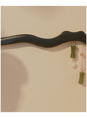 古风流苏旗袍盘发发簪女