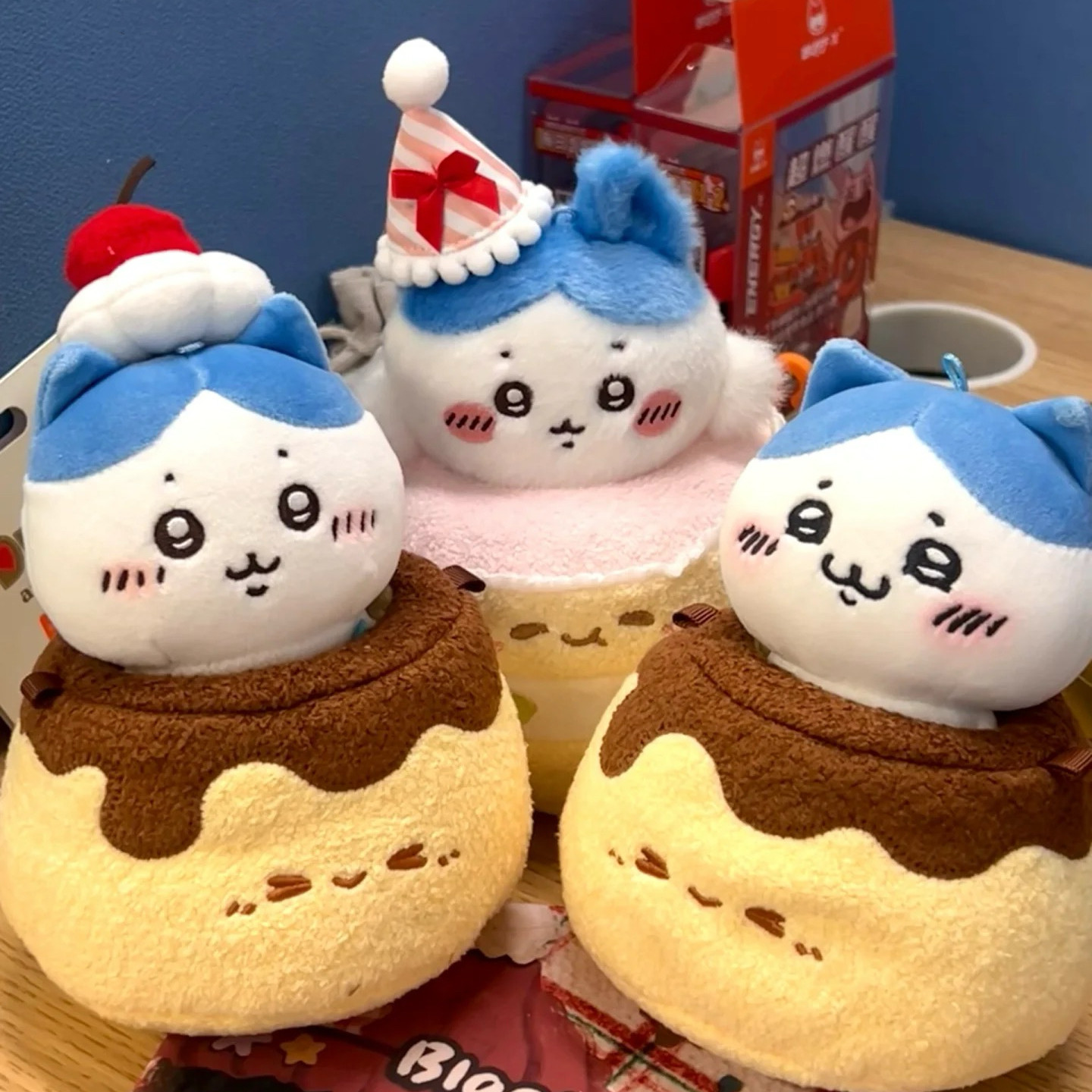日本正版焦糖布丁小八生日蛋糕乌萨奇公仔chiikawa吉伊卡哇送礼物