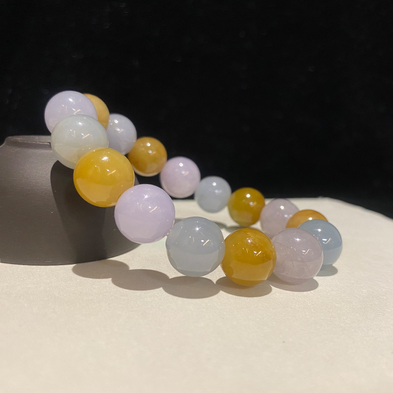 七彩云南天然翡翠珠串