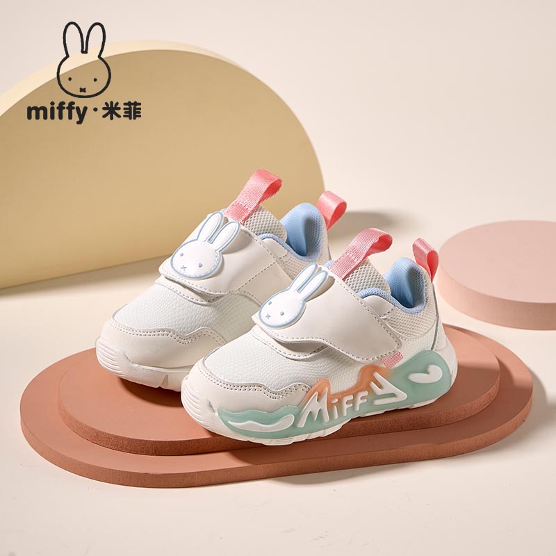 米菲透气女童发光灯鞋