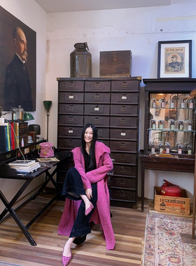 黄亮Elovey矜贵松弛大女主-马海羊毛粉紫色翻领宽松长款毛衣外套