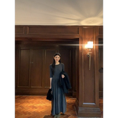 黄亮Elovey 针织连衣裙女显瘦百搭 褶皱长款 芭蕾圆舞曲 绵羊毛中袖