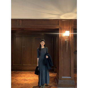 黄亮Elovey 芭蕾圆舞曲-绵羊毛中袖褶皱长款针织连衣裙女显瘦百搭