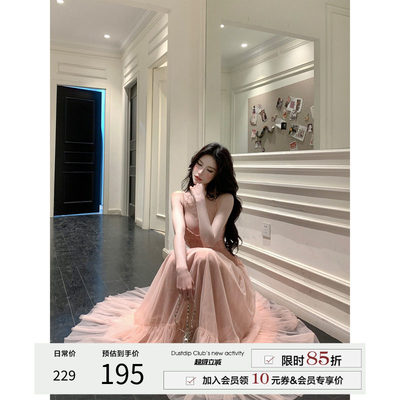 灰尘邓邓蕾丝吊带洋装女